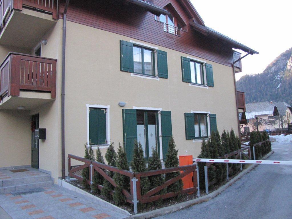 Apartment Mojstrovka With Terrace In City Center Kranjska Gora Chambre photo